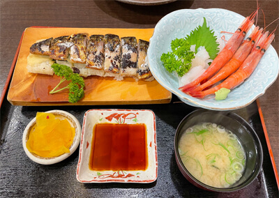 13-1_　焼きサバ寿司定食