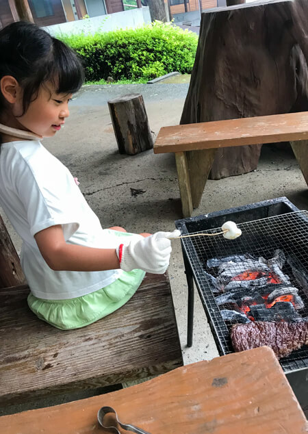 05_　マシュマロを焼く