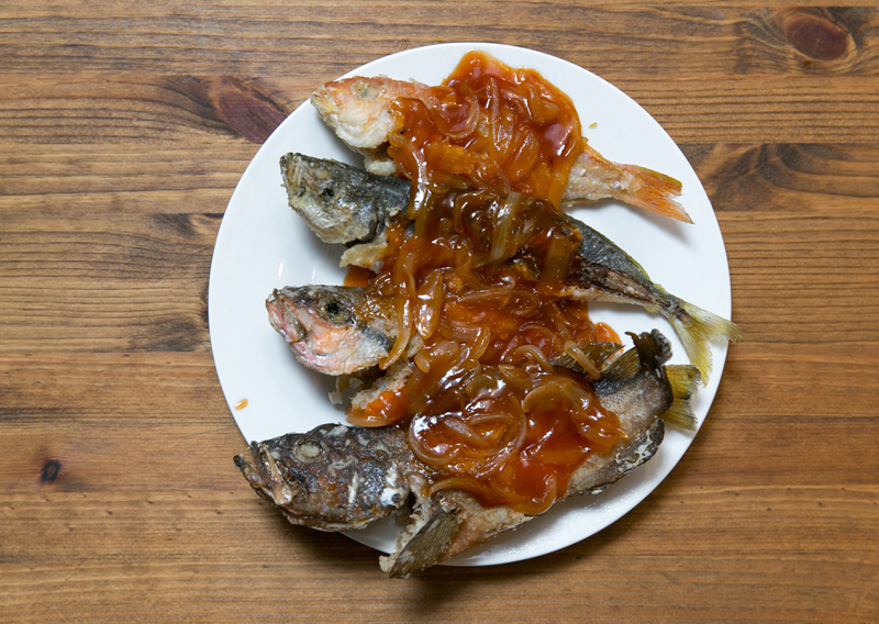 揚げ魚の中華風甘酢あんかけ