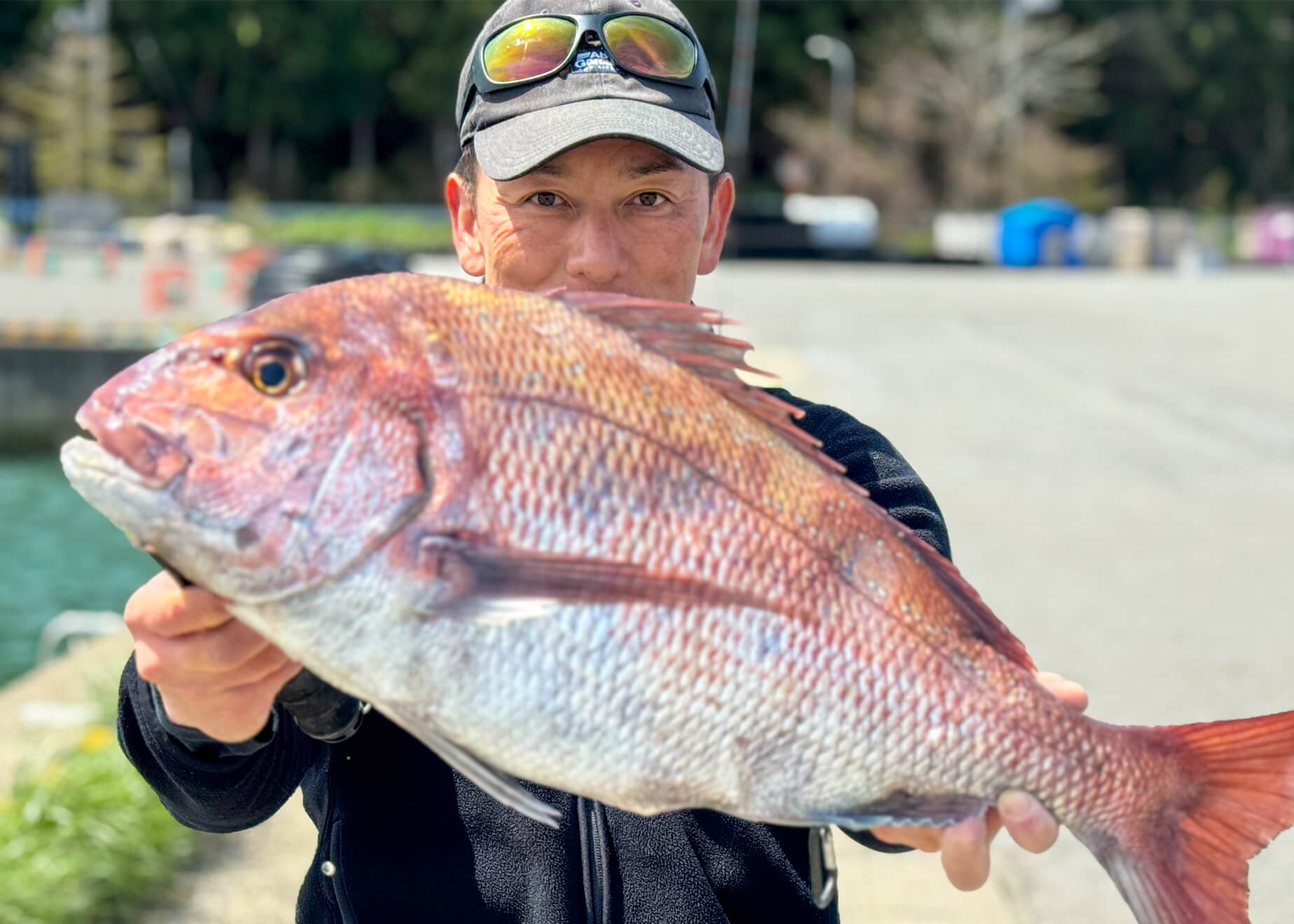 陸奥湾口の海峡マダイをねらう! 「ジグキャスティングマダイ」の基本と攻略法 | p1 | WEBマガジン HEAT