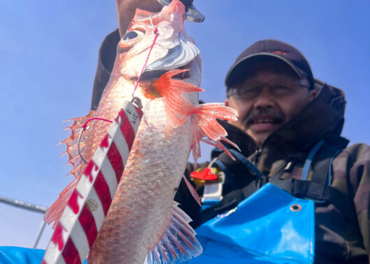 新潟発！アカムツが釣れる粟島沖の中深海ジギング！