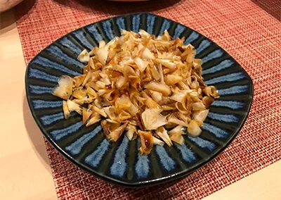 ウロコの素揚げ