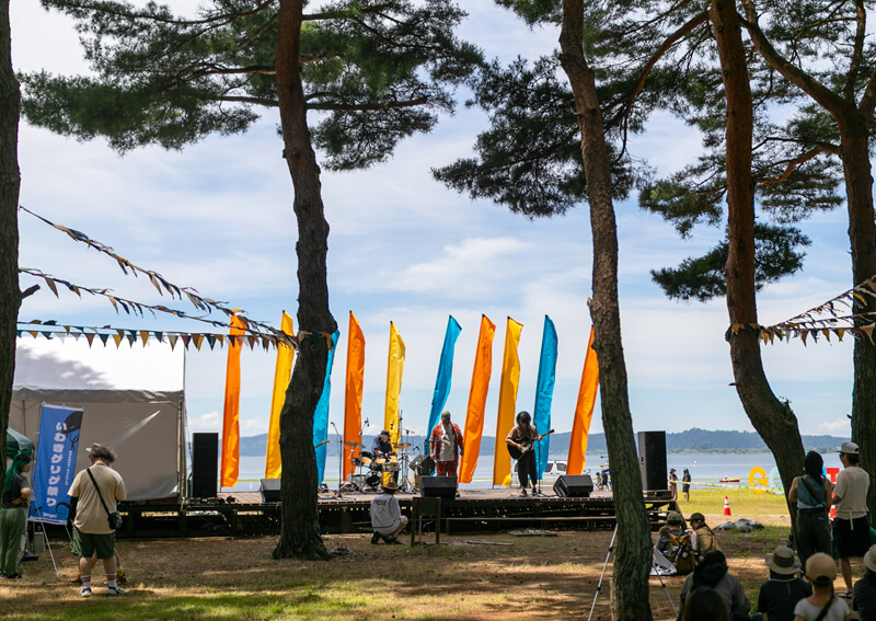 06_ ライブステージ