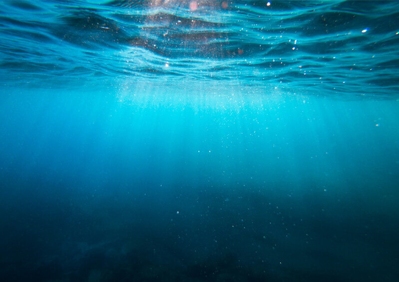 08_ 海中イメージ