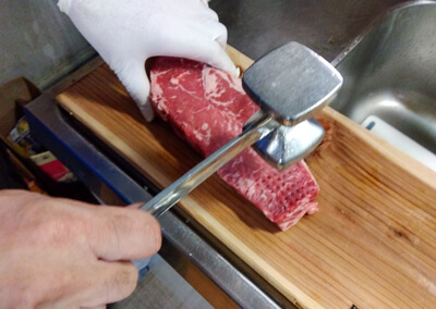 07_ ミートハンマーで叩く