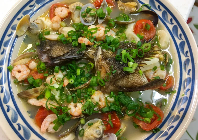 カサゴのアクアパッツァ