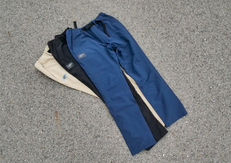 06_　光電子® FOURON ライトストレッチパンツ
