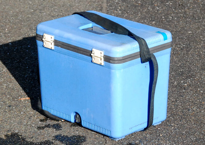 10_ クーラーボックス