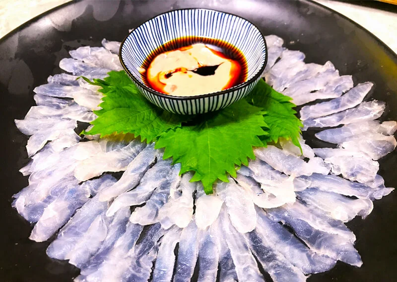 カワハギの薄造り