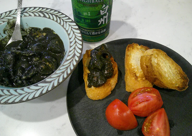 マダコの肝のアヒージョ