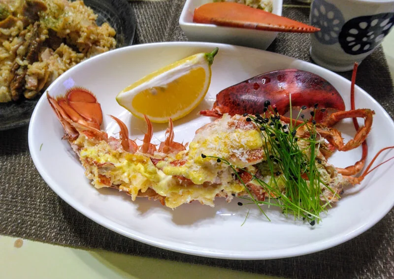 オマールエビのオーブン焼き