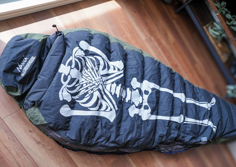 02_　 NANGAとNEIGHBORHOODのコラボモデルのシュラフ