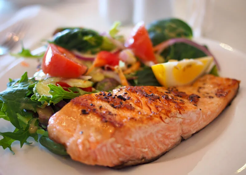 秋ザケのムニエル